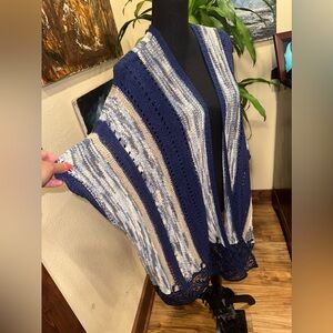 NWT Chico’s open poncho blue and beige w crochet arms and bottom rim Sz L/XL